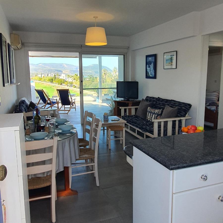 Latchi Ithaki, 2 Bedroom Penthouse Eksteriør billede