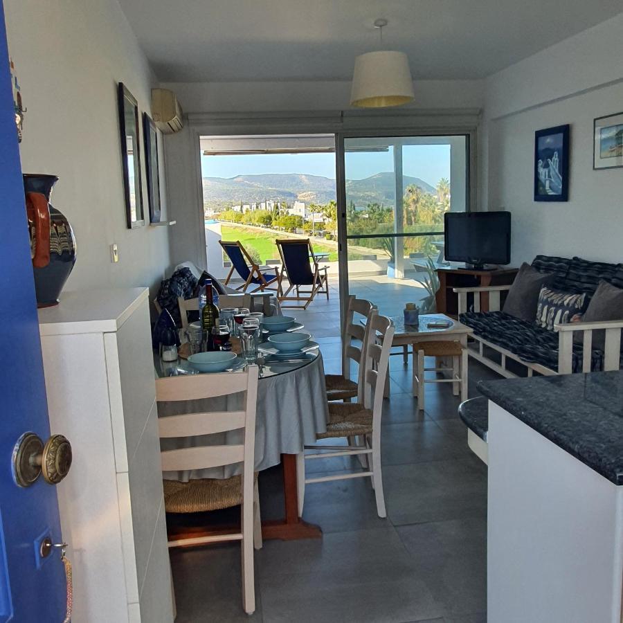 Latchi Ithaki, 2 Bedroom Penthouse Eksteriør billede