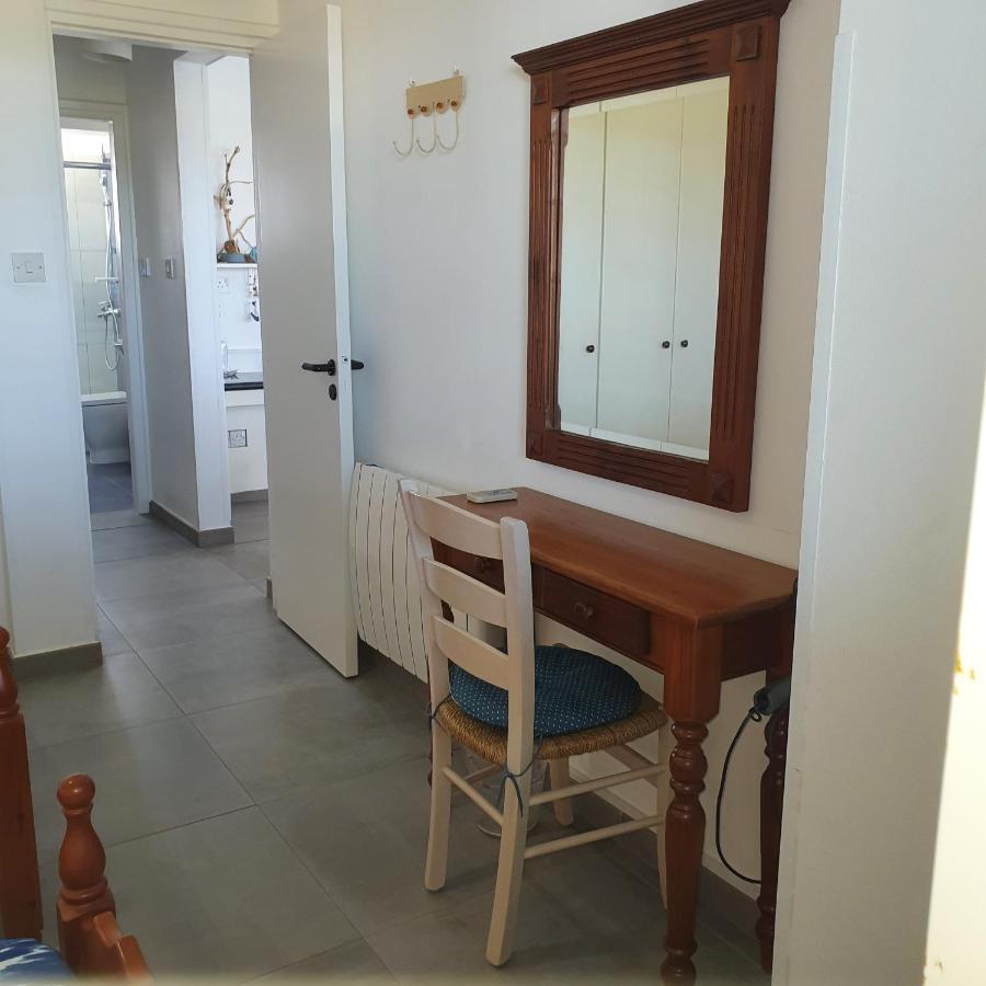 Latchi Ithaki, 2 Bedroom Penthouse Eksteriør billede